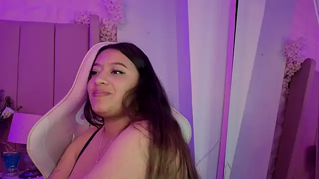 MollyBigBoobs12 live webcam