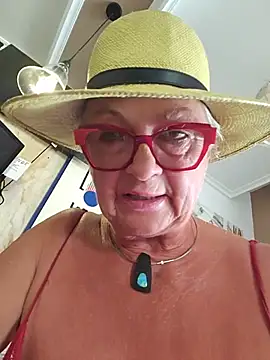 Hot-Muci live cam on StripChat