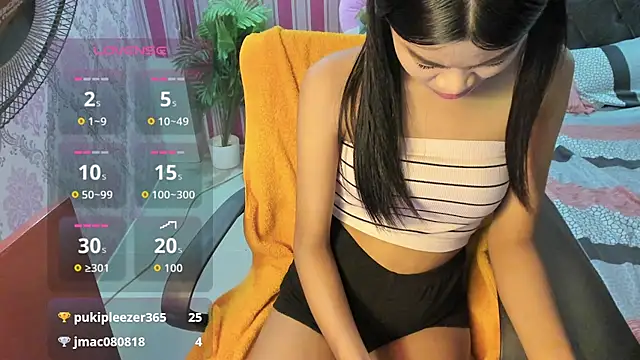 Mica_Jones webcam