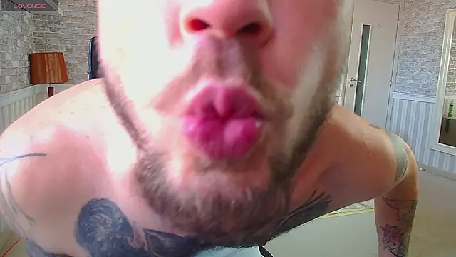 JonahShaw live sex cam