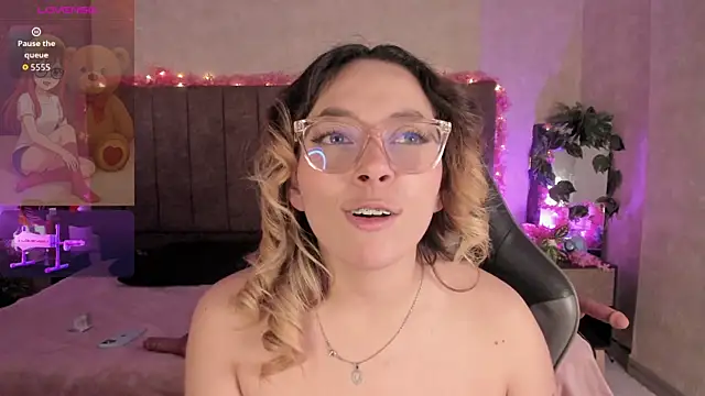 LanaMills_ webcam