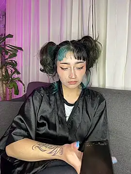 baby_akuma webcam