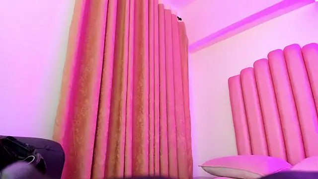 Lana_fox01's room