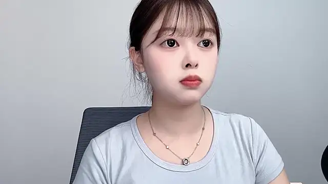 Winnie005 live webcam show