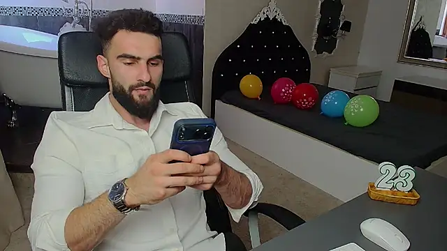 MicahLane live cam on StripChat