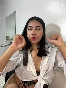 cherry_skinnyy_ webcam
