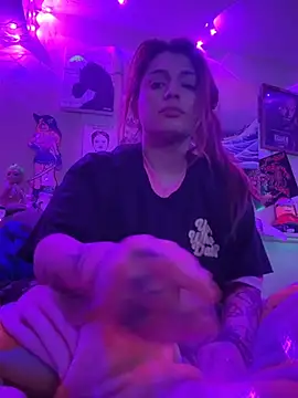 UrHellBri-L's room