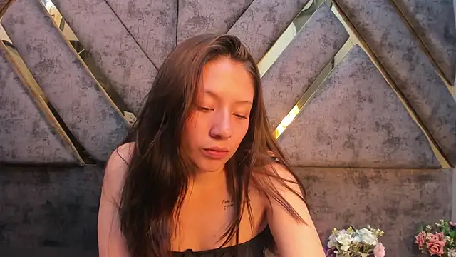 alison_deep webcam