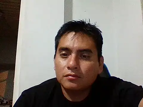 roberto17293 - Roberto17293's free webcam - UK Sex Cams