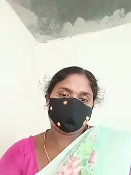 Tamil-Nandhini live cam on StripChat