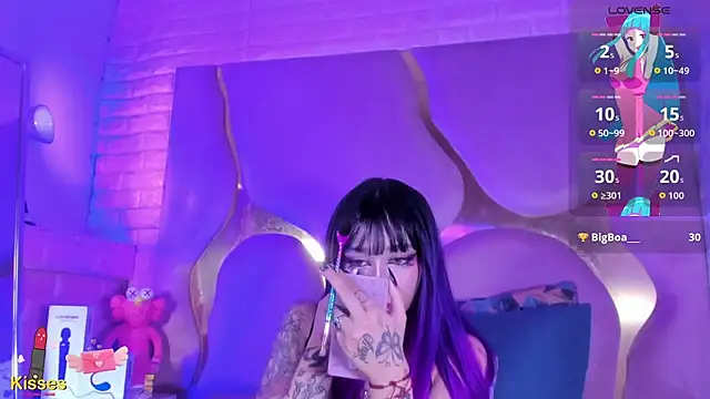 NaniiSisy live cam