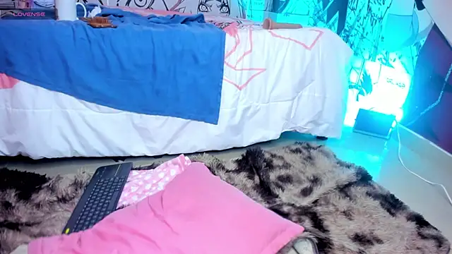 Megan_cute4u webcam