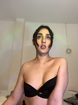 MiahWindsor webcam