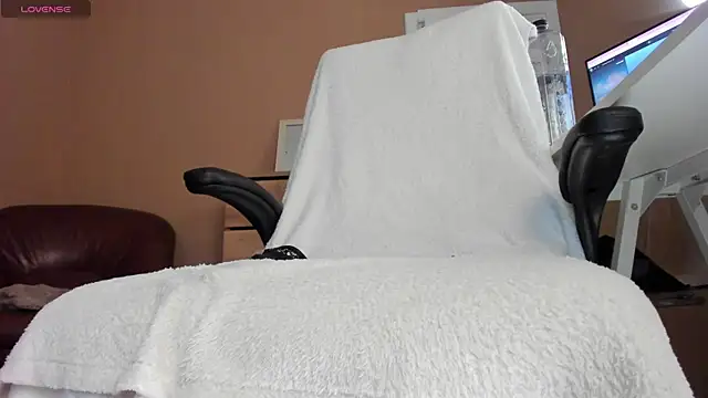 KaylaLaine live cam