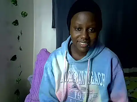 Happybree_ webcam