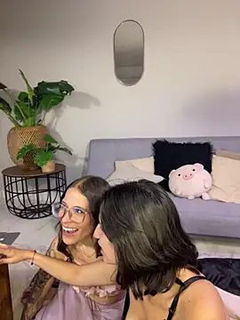frrancesca_ - Frrancesca_'s free webcam - UK Sex Cams