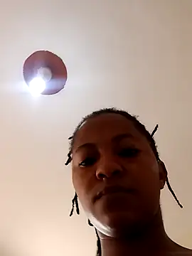 Queenpretty1 webcam