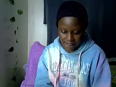 Happybree_ webcam