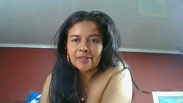 DianaOchoa_ live cam on StripChat