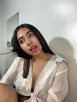 cherry_skinnyy_ webcam