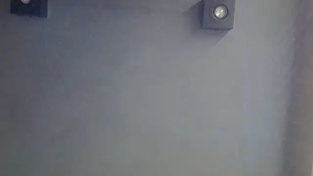 SkinnyKitten live cam on StripChat