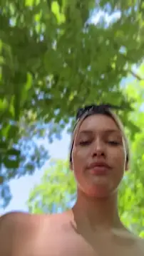KikiWatson live webcam show