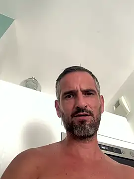 mika13113 live webcam show