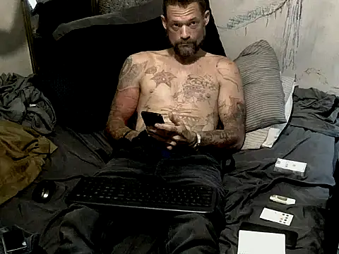 TheOneYouLove69 webcam