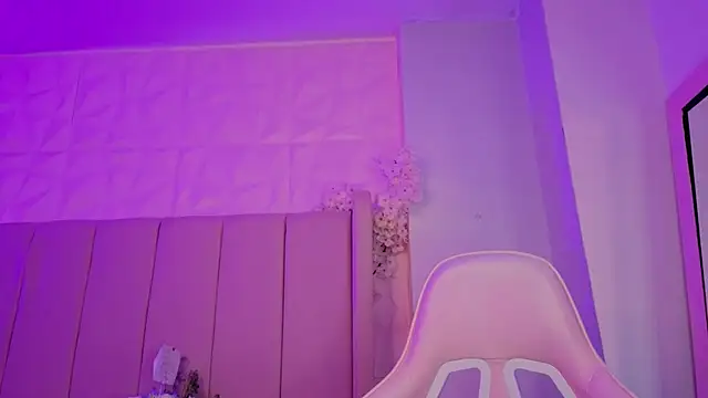 MollyBigBoobs12 live webcam