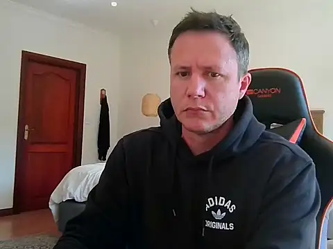 TroyDieselXXX webcam