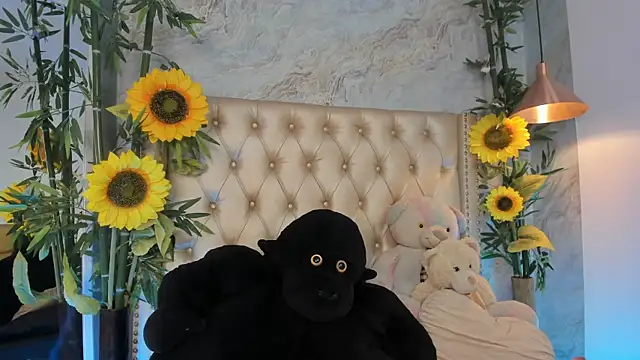 LittleeJaz webcam