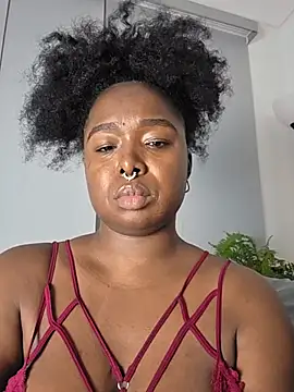 TanishaEvans webcam