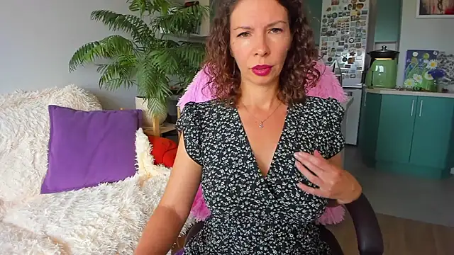 ChristinaGlory webcam