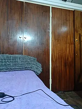 VirginPrincess06 webcam