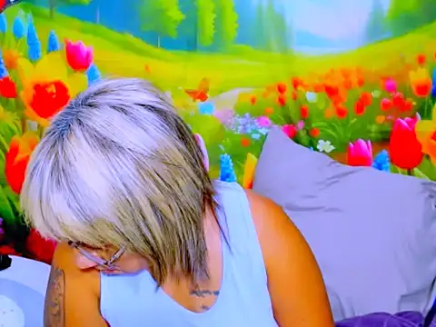 indianroxy webcam
