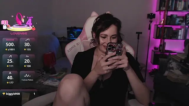 SexyWitch_666 webcam