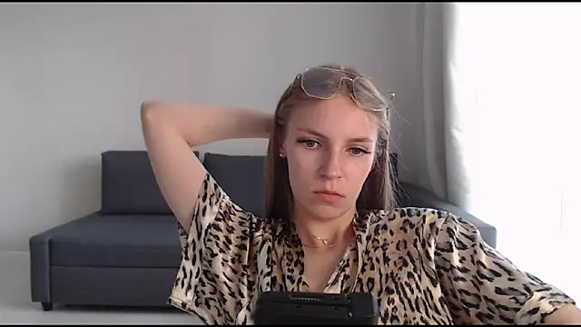 HitGyrl webcam