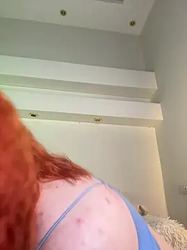 omgsexxxypixie live cam on StripChat