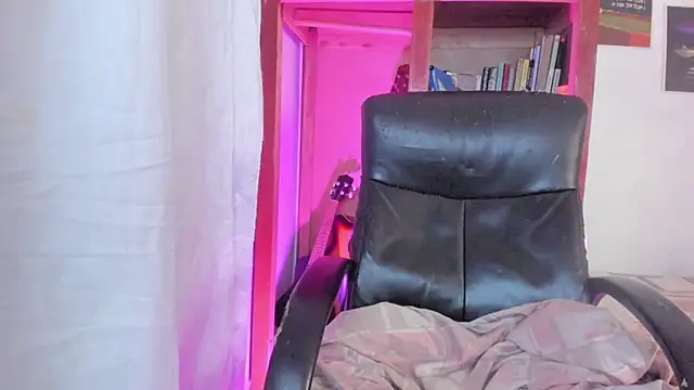ghostwomaan webcam