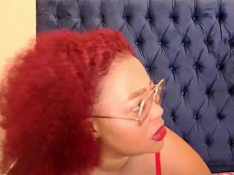 EbonySkyeXX webcam