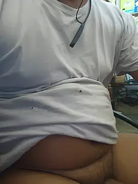 Bigbul6 live cam on StripChat