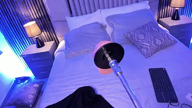 Amberashford live cam on StripChat