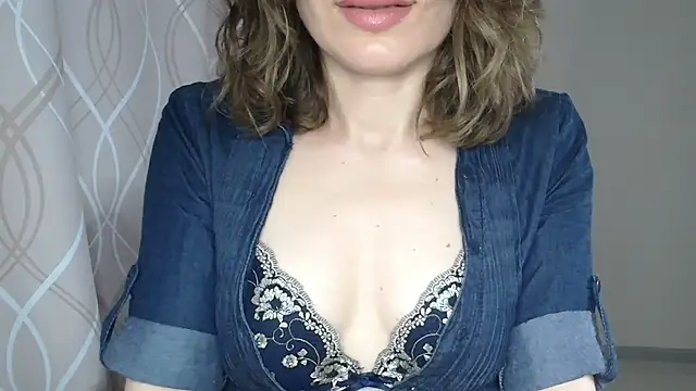 miss__Sophie live cam on StripChat