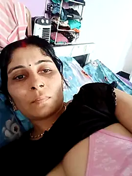 Hot_ree85 live cam on StripChat