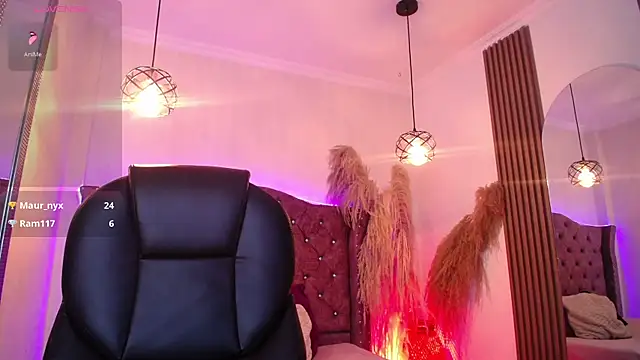 Amara_Davis1 webcam