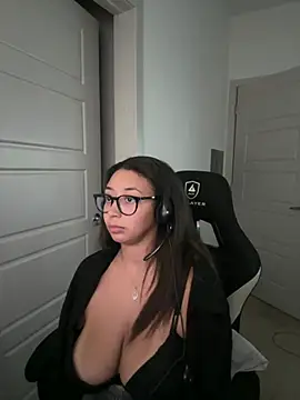 minhababyy live cam on StripChat