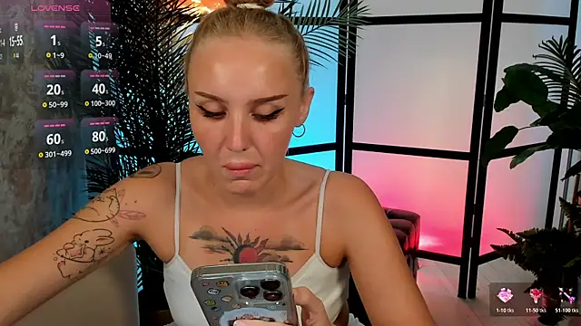 LianaFord webcam