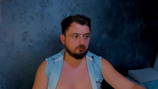 CLOUDYMARK live cam on StripChat