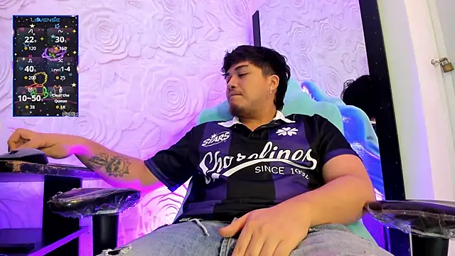 juanmechanic_ live cam on StripChat