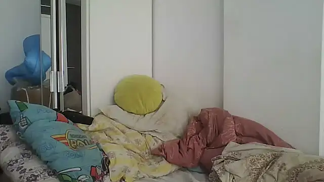 vitalik66679 live cam on StripChat